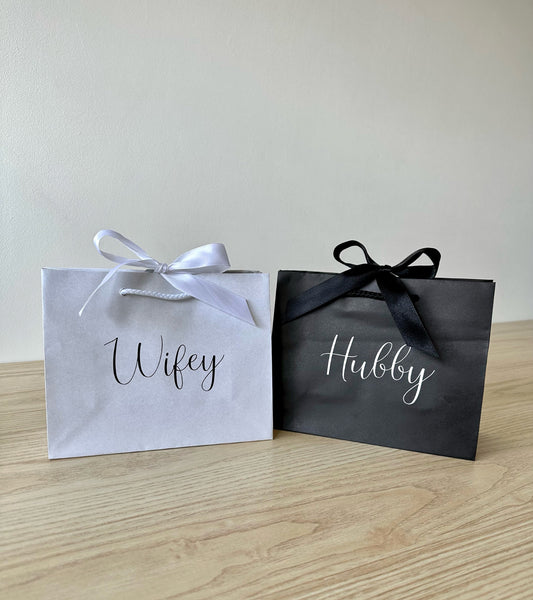Wifey / Hubby - Ribbon Tie Rope Gift Bag - Wedding, Married, Couple