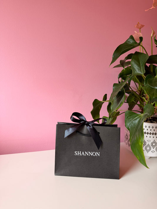 Personalised - Centre CAPITALS - Ribbon Tie Natural Rope Gift Bag