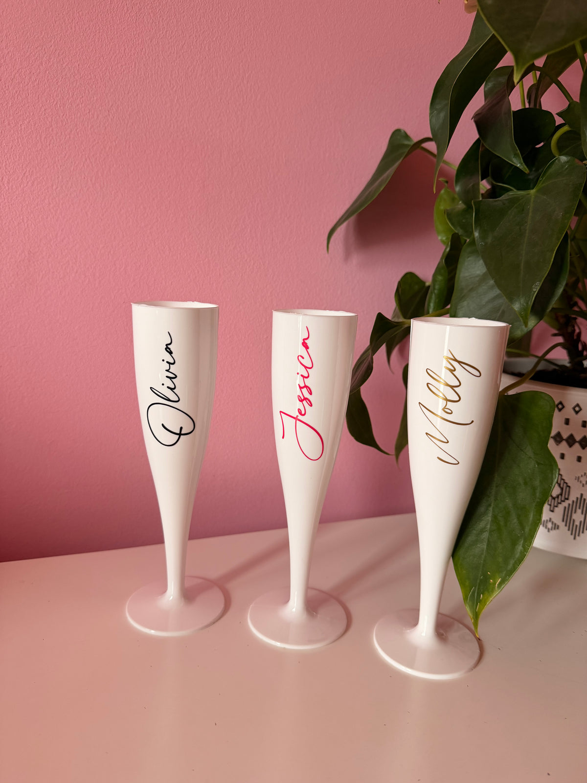 Personalised Name White Plastic Prosecco Flute – 175ml