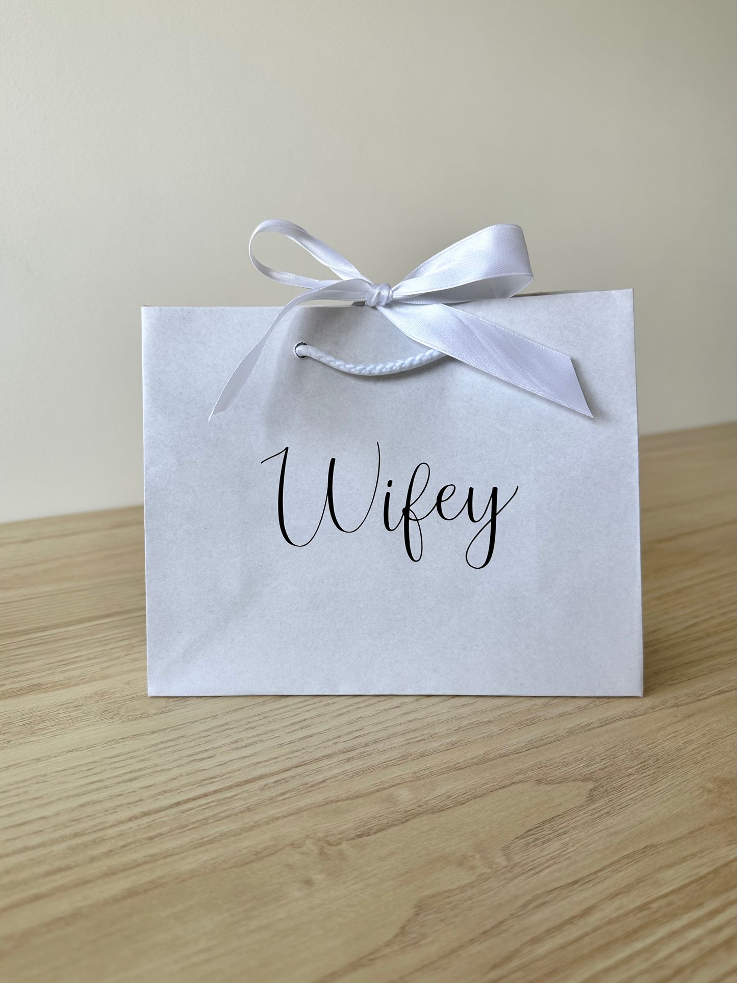 Wifey / Hubby - Ribbon Tie Rope Gift Bag - Wedding, Married, Couple