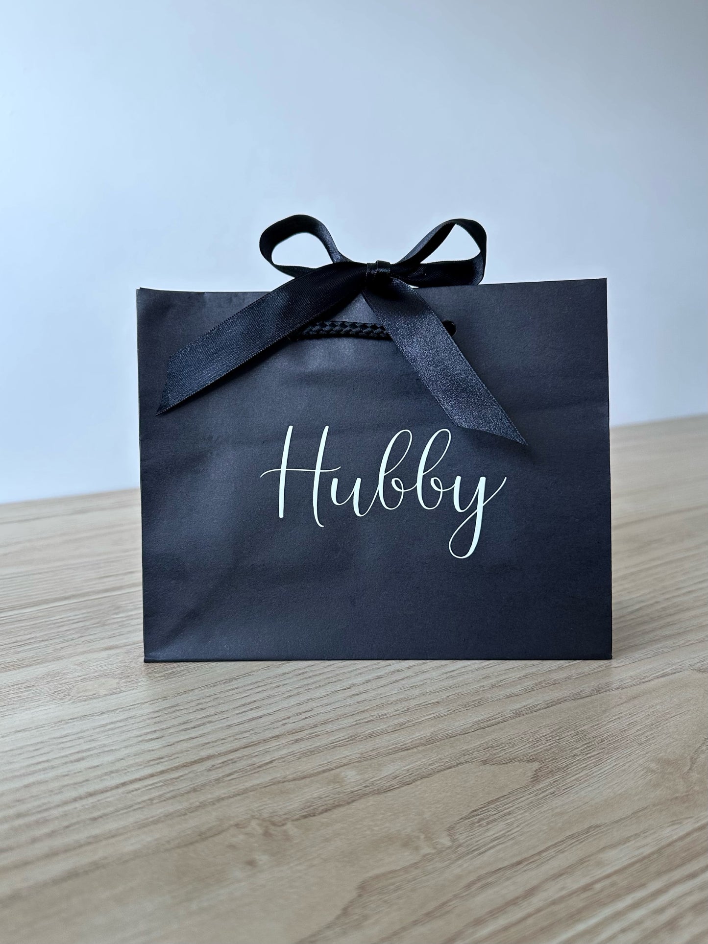 Wifey / Hubby - Ribbon Tie Rope Gift Bag - Wedding, Married, Couple